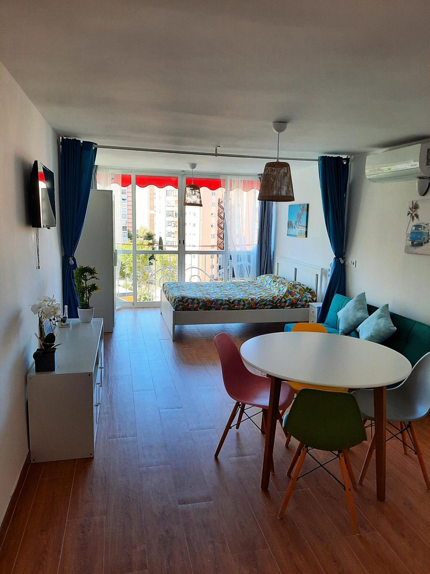 Playmon Holiday Apartment Бенидорм Экстерьер фото